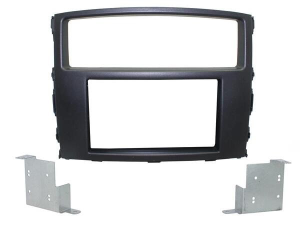 Connects2 Premium monteringskit 2-DIN Mitsubishi Pajero (2014 -->) Matt svart