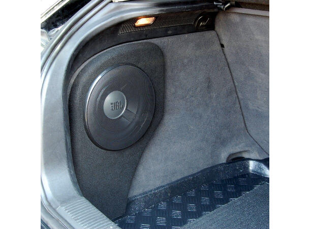 ConnectED Bilspesifikk basskasse 8" Audi A3 (3-dørs) (2004 - 2012)