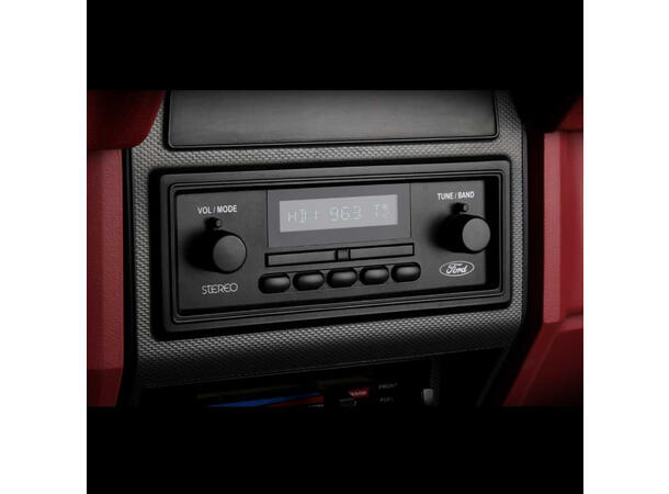 RetroSound Dallas radio DAB/AUX/BT/USB Til Ford F-serie/Bronco (1985 - 1986)