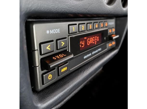 RetroSound Grand Prix DAB+ radio AUX