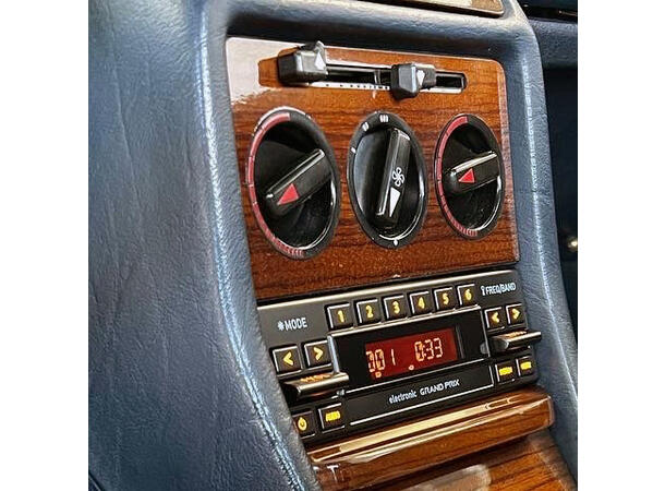 RetroSound Grand Prix DAB+ radio AUX